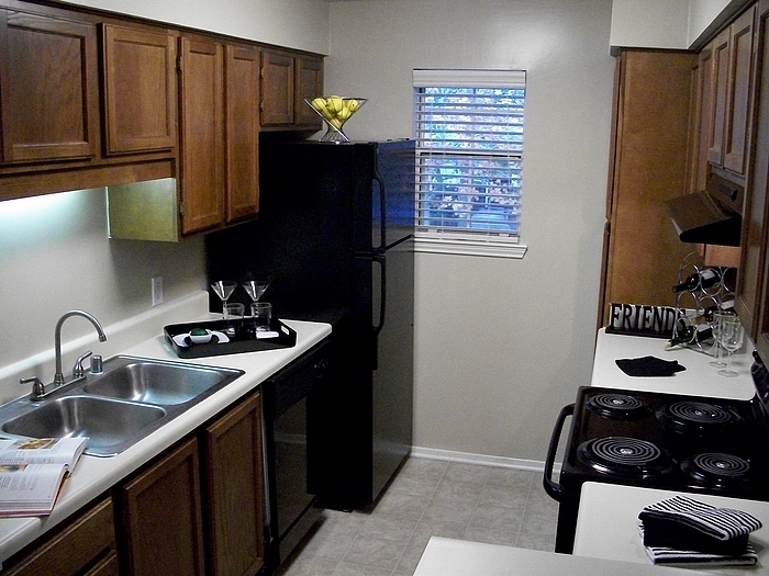 For Rent: 2000 Colony Park Drive, Birmingham,AL 35243