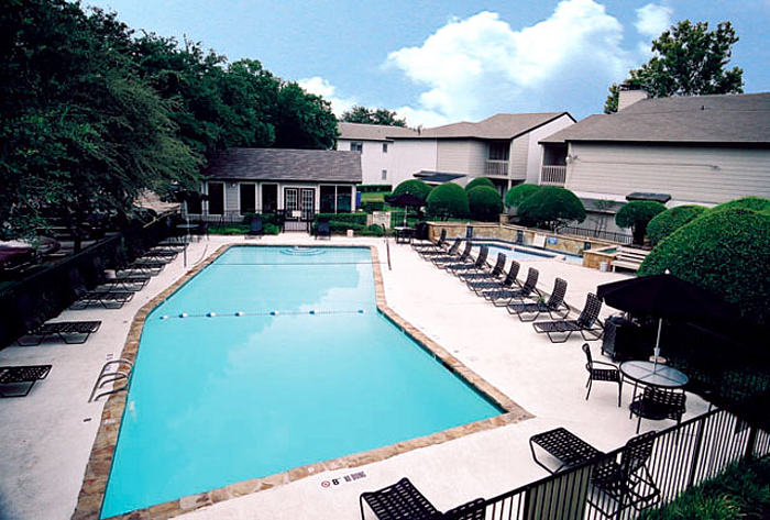 For Rent: 9944 Walnut Street, Dallas,TX 75243